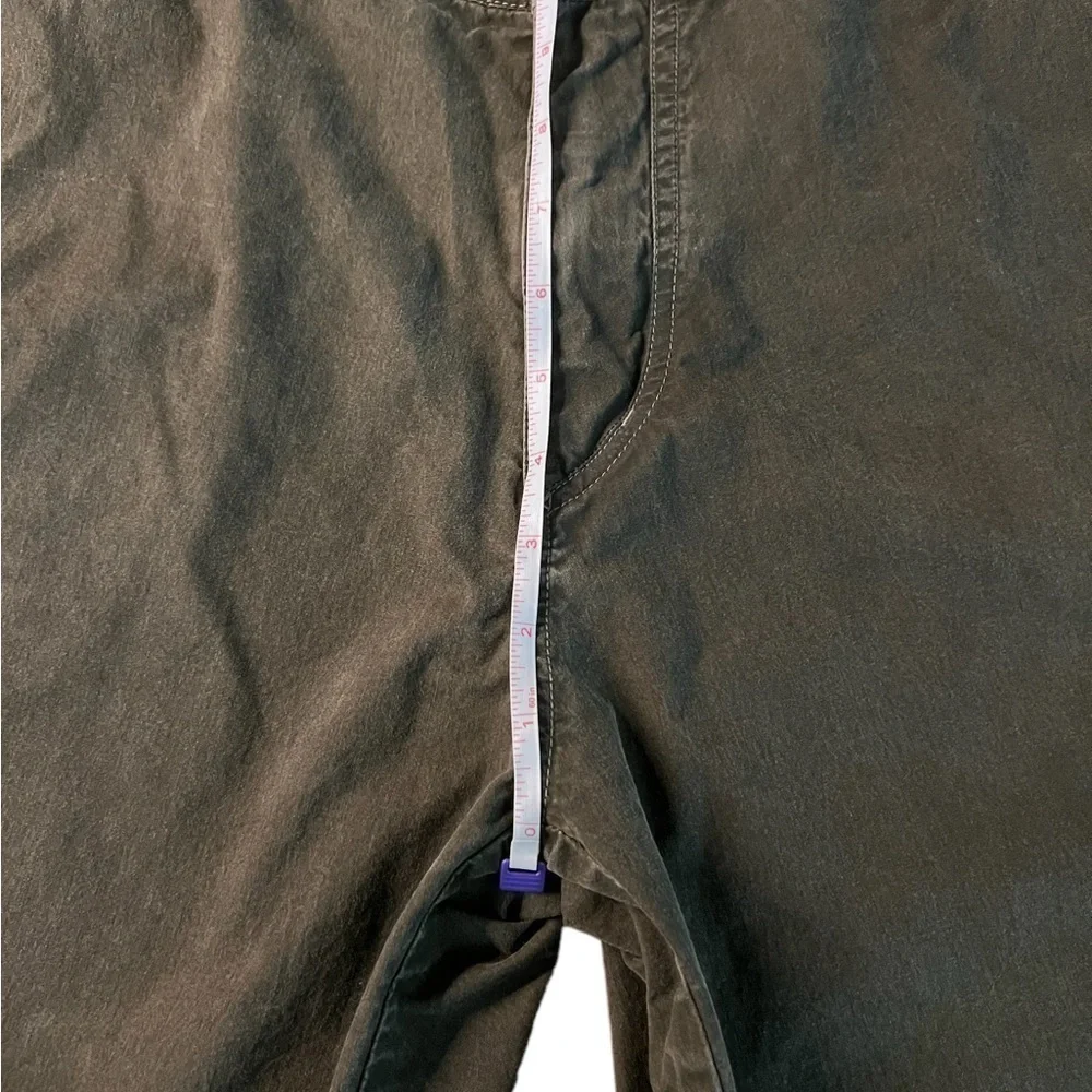 KUHL MENS PATINA TIE DYE ADVENTURE SHORTS SIZE 38